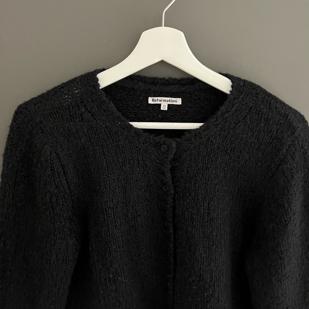 Reformation Clara Cardigan - Picture 2 of 6